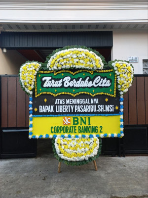 Papan Bunga Duka di Mantup